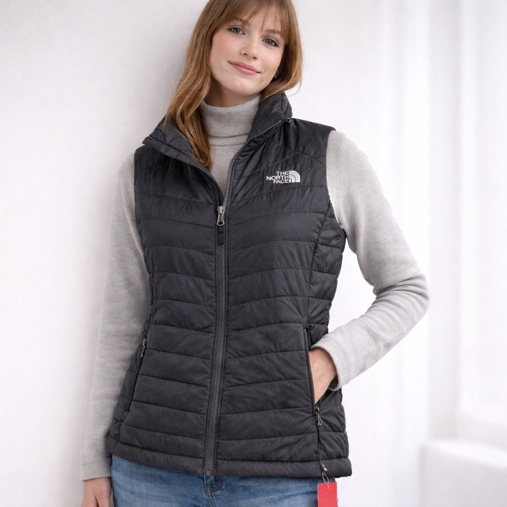 NWT The North Face Women's Insulated Puffer Vest - Vanadis Grey medium